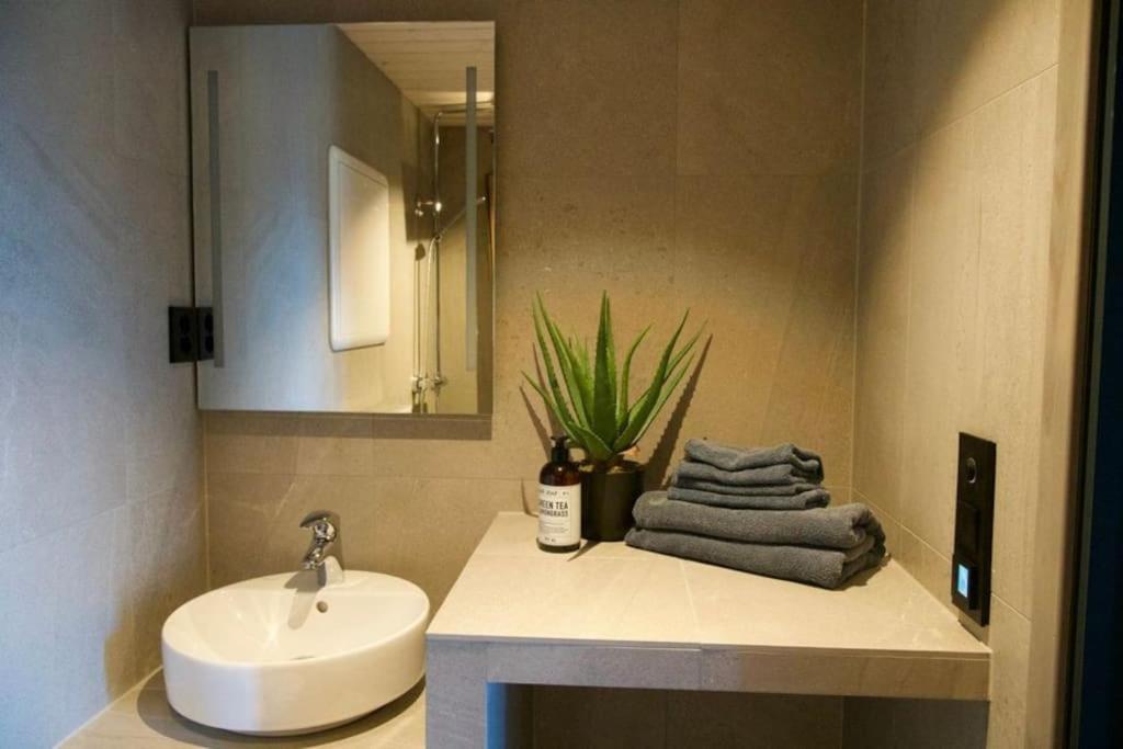 Seafront Apartment هينينغفير المظهر الخارجي الصورة